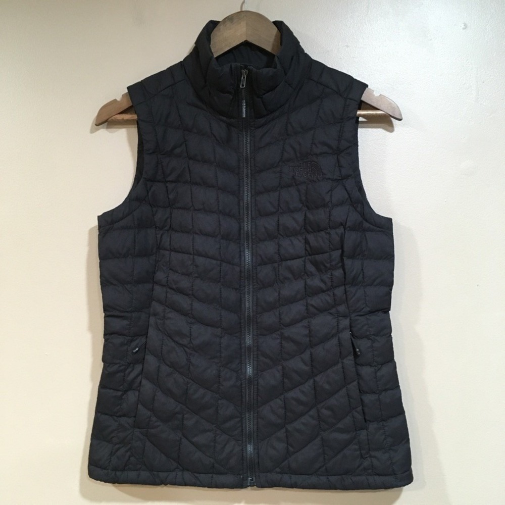 The North Face Thermoball Puffer Vest Womens XS Black Outdoor Hiking Monochrome